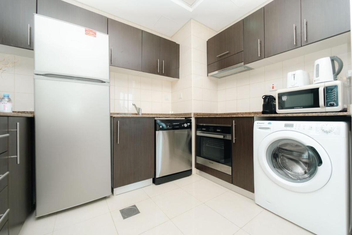 Aws Holiday Homes - Prime Apartment Near The Beach Dubai Exterior photo
